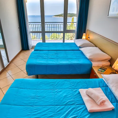 Üdülőközpont Splendid 3*