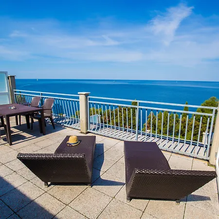 Üdülőközpont Splendid Póla