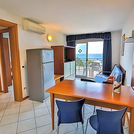 Üdülőközpont Splendid 3*