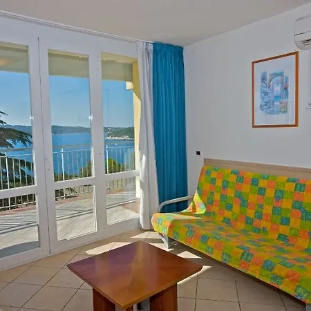 אתר נופש Splendid פולה